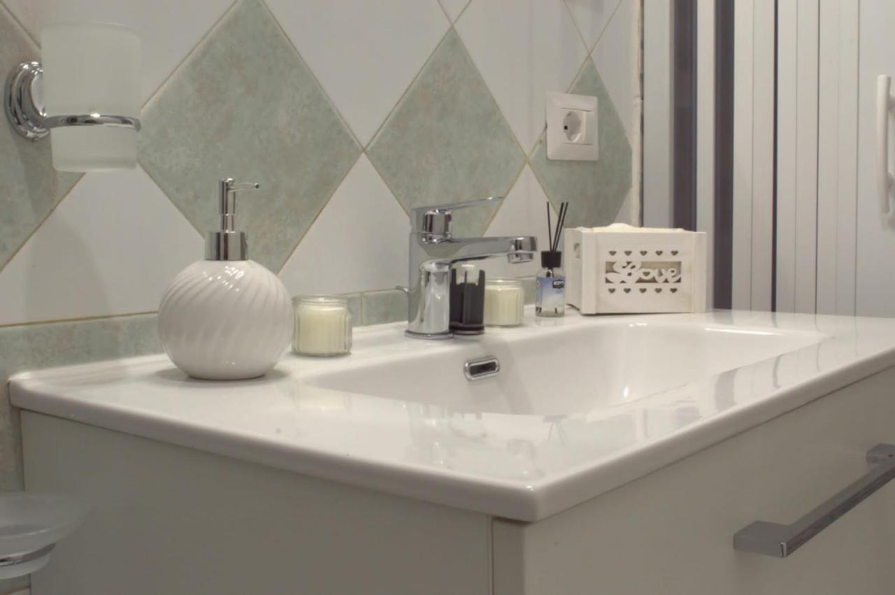 Casa Angelina Apartment Наполи Екстериор снимка